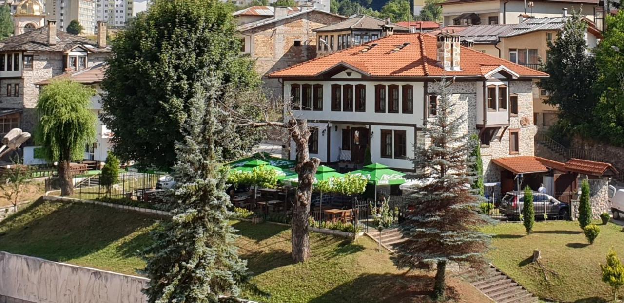 Petko Takov'S House Hotel Smolyan Exterior photo