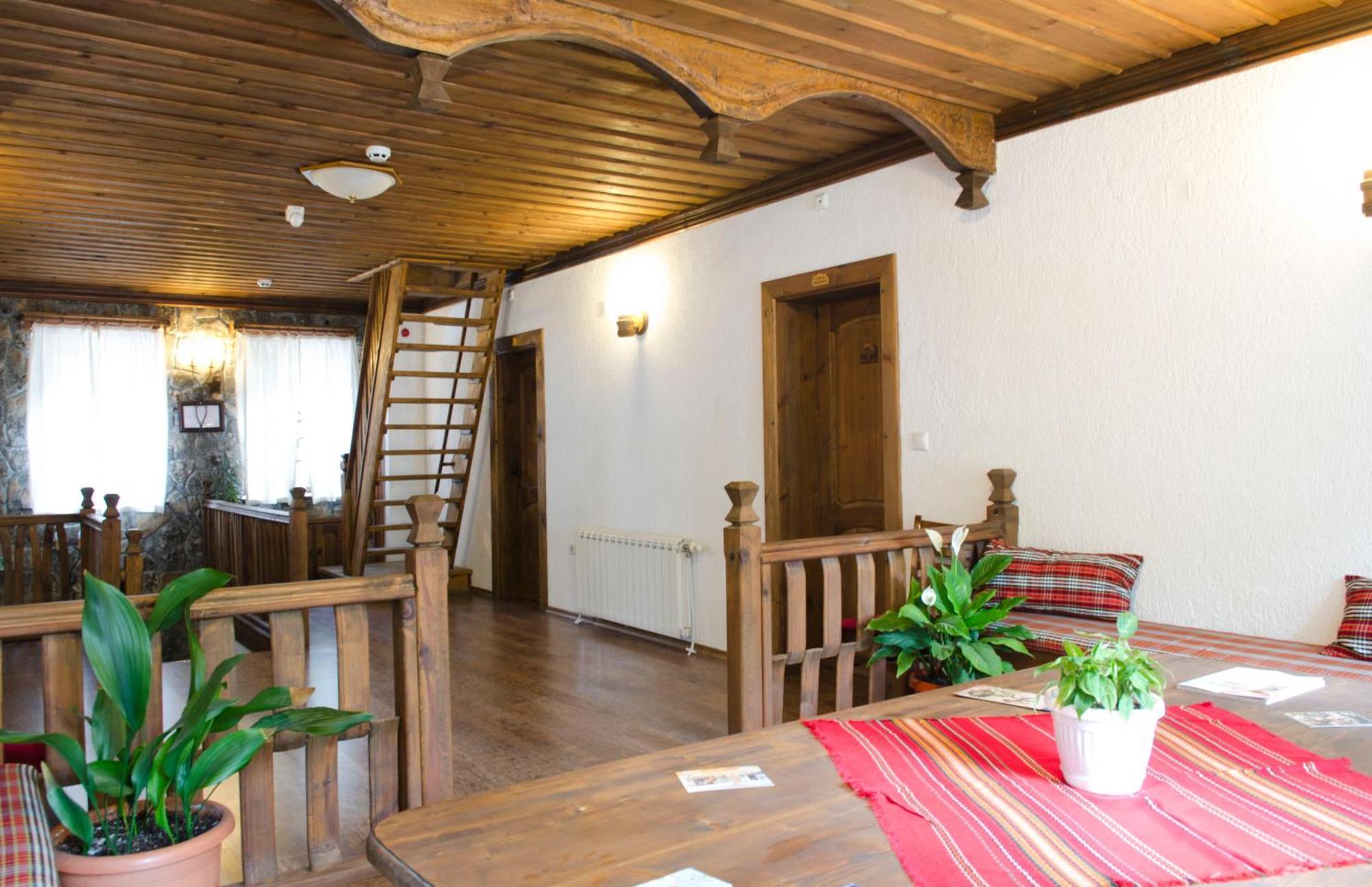 Petko Takov'S House Hotel Smolyan Exterior photo