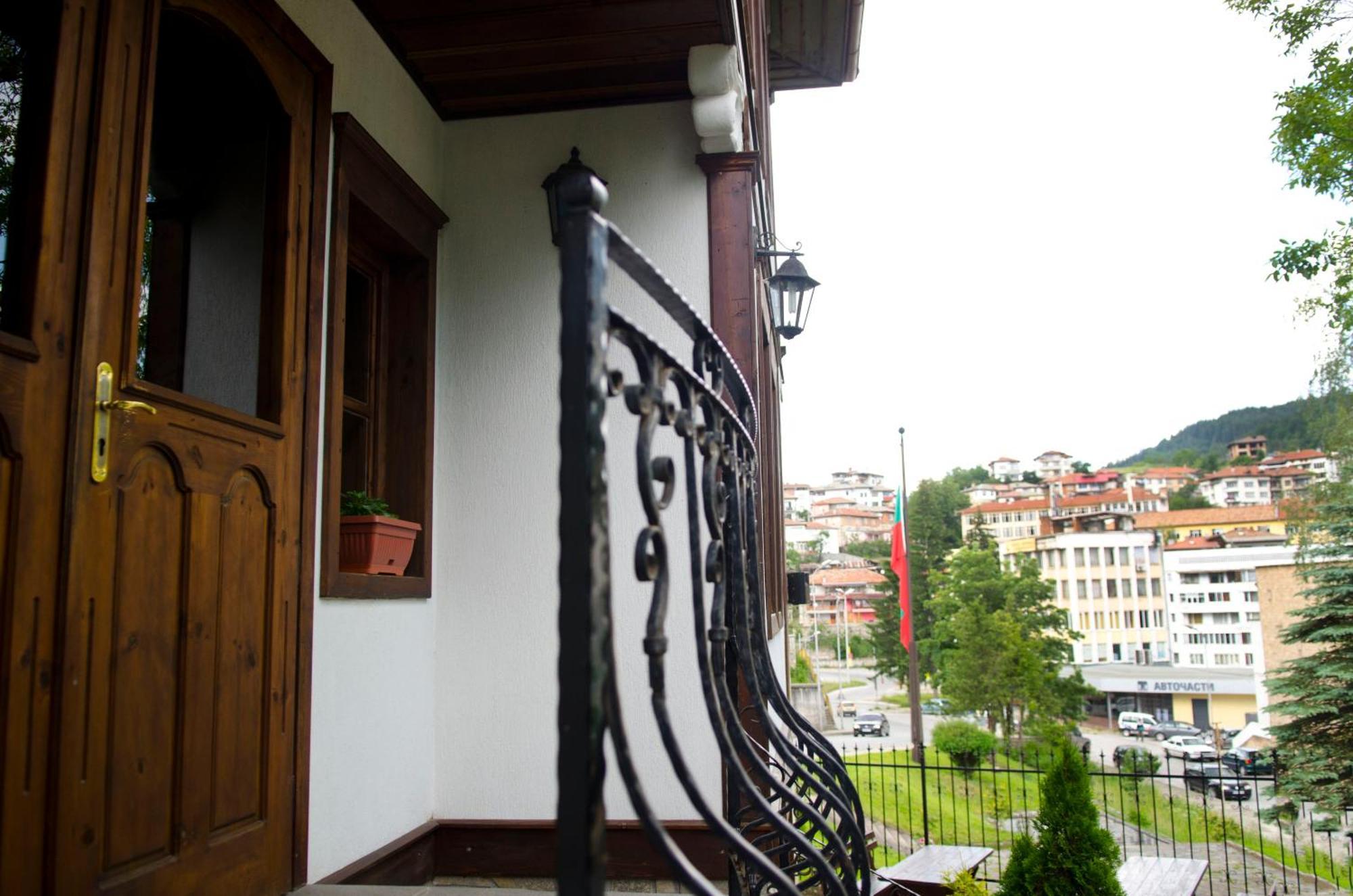 Petko Takov'S House Hotel Smolyan Exterior photo