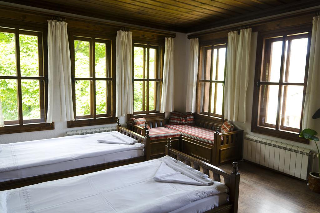 Petko Takov'S House Hotel Smolyan Room photo