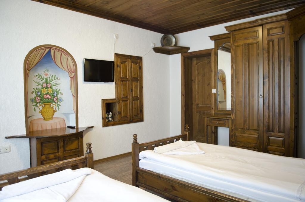Petko Takov'S House Hotel Smolyan Room photo