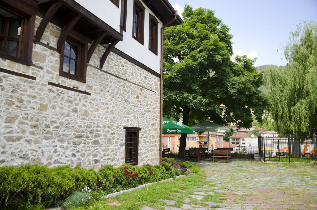 Petko Takov'S House Hotel Smolyan Exterior photo