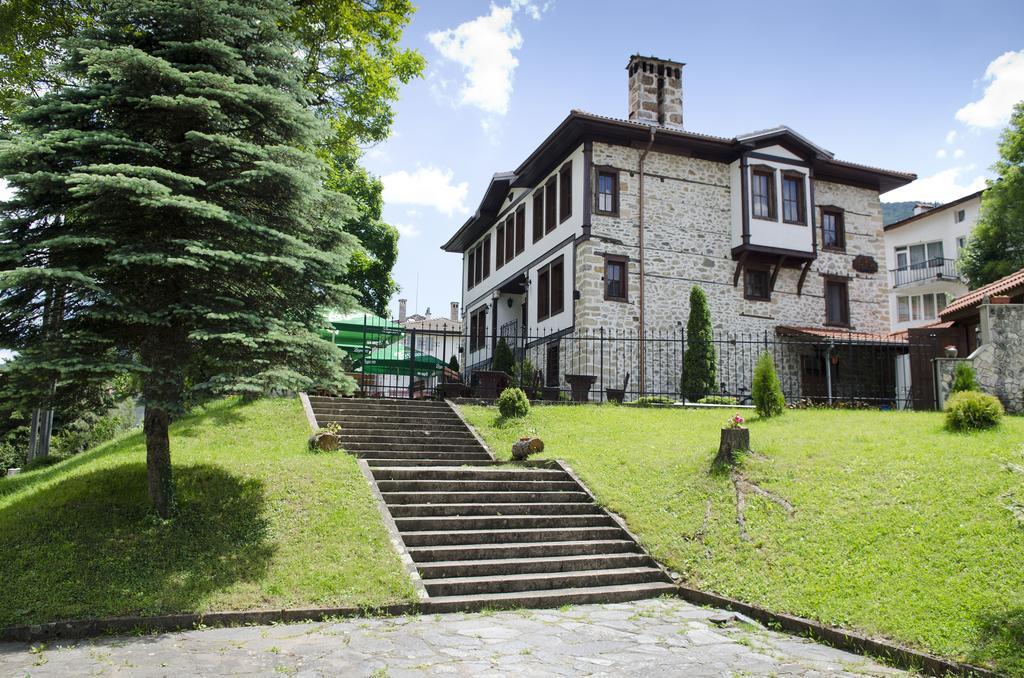 Petko Takov'S House Hotel Smolyan Exterior photo